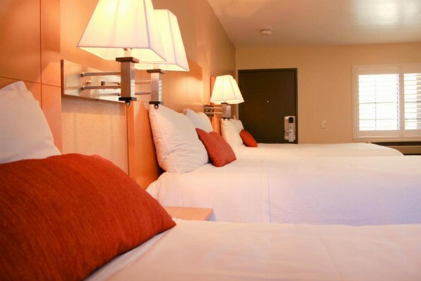 Regency Inn image 29